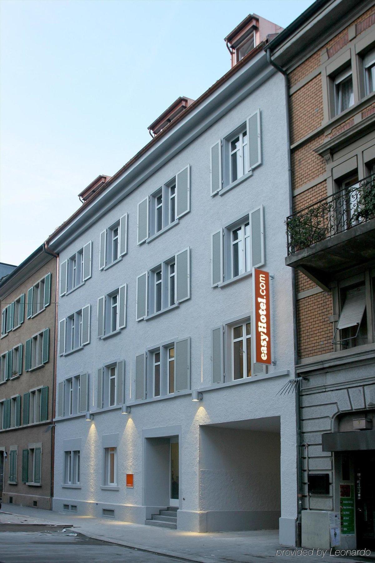 Easyhotel Zurich City Centre Exterior foto